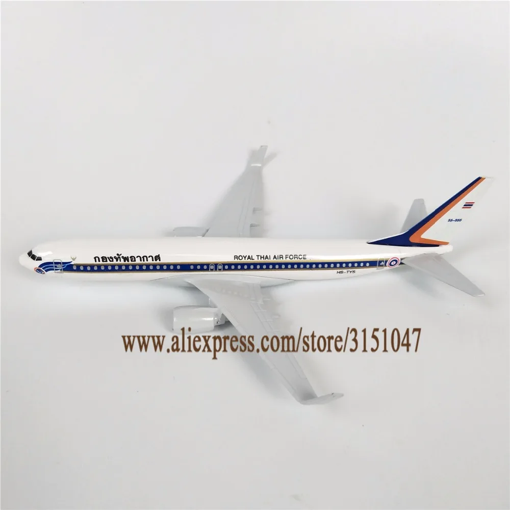 Модель самолета B737 авиакомпании Royal Thai Air FORCE из металлического сплава модель Boeing