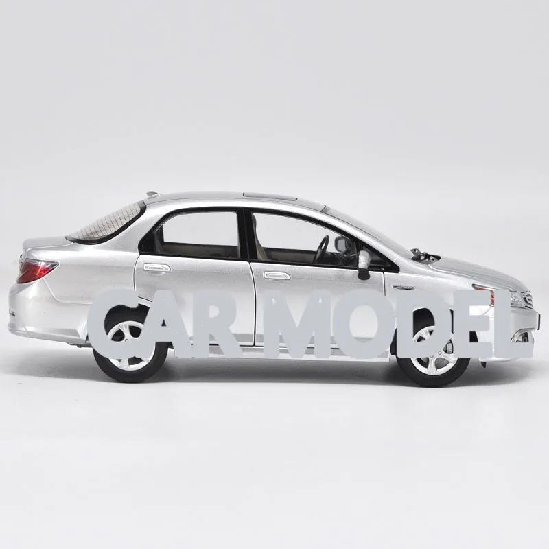 Игрушечные машинки bentian linian S1 модель автомобиля из сплава в масштабе 1:18 детские