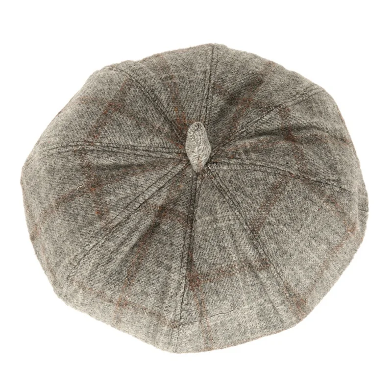 Дамская шапка для улицы на осень и зиму кофейного цвета Красивая клетчатая