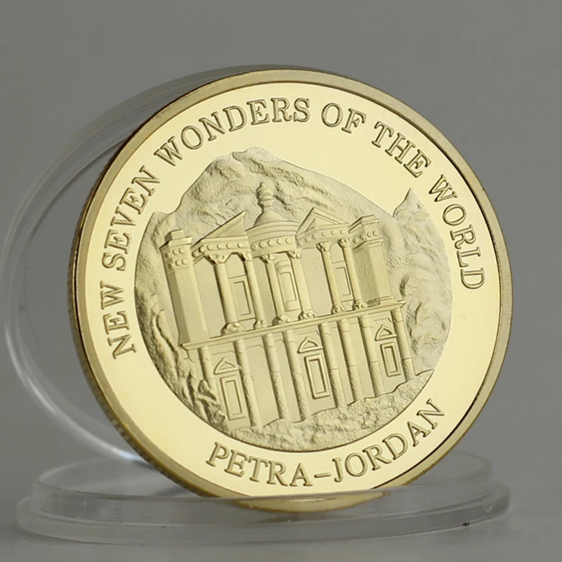 Памятная монета с капсулочным покрытием позолотой новая Семь чудес мира Петра