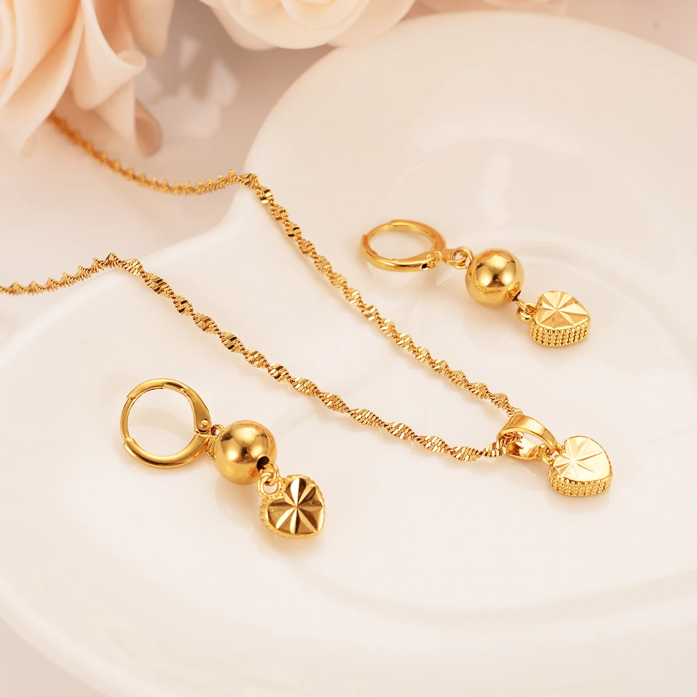

Fashion Gold Dubai Romantic Heart love Pendant Necklace Earrings Sets Wedding gold PNG Jewelry Sets for women bridal girl gift