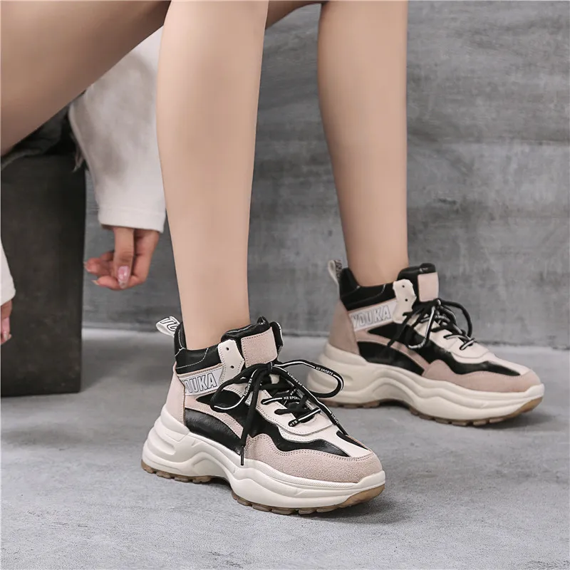 Женские плюшевые кроссовки из искусственной замши на платформе | Обувь