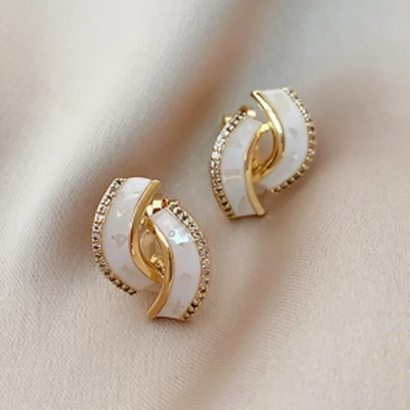 

Vintage Geometric Triangle Dangle Earring For Women Heart Earrings Fashion Jewelry New Trend Accessories E7099