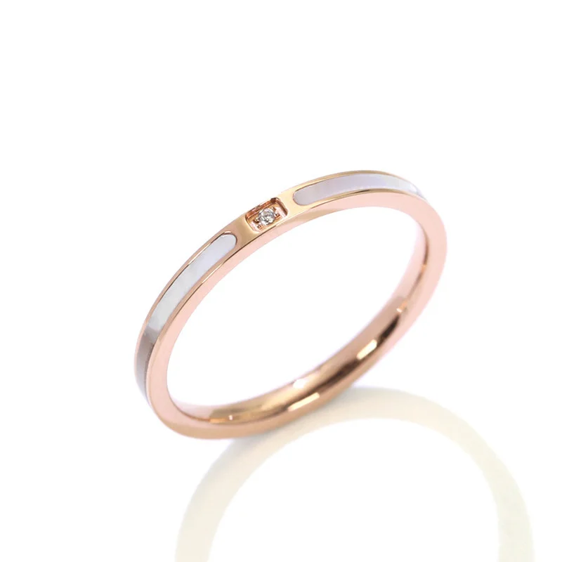 

Hot Sale White Shell Middle A Rhinestone CZ Rose Gold Color Titanium Steel Rings