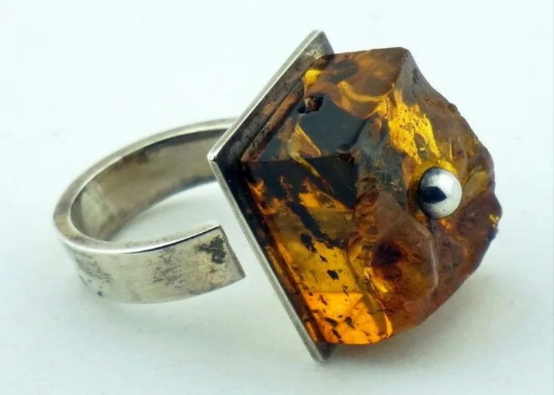 

STONE AGE KOLLEKSİYONU FROM NATURE TENİMİZE TUMBLED KEHRİBAR RING