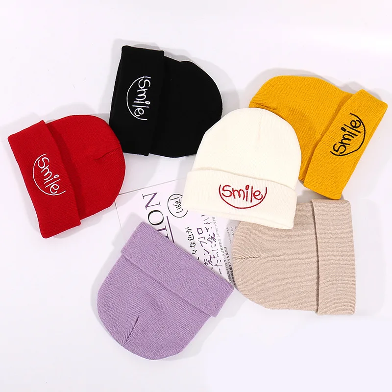 Лидер продаж шапка с вышивкой улыбки зимние шапки для мужчин и женщин манжетами