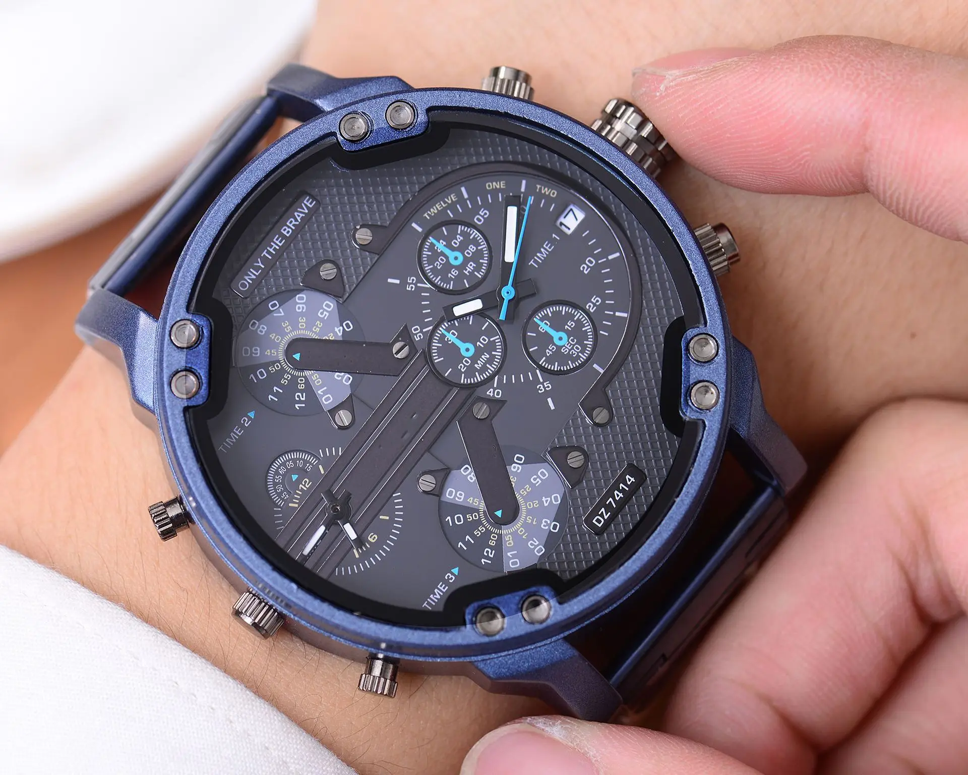 

Men's Watch Personality Big Dial Trend Watch Stainless Steel Band Quartz Watch Watches for Women Best Selling