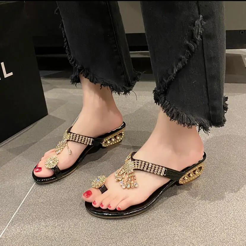 Женские шлепанцы на танкетке Koovan летние большие размеры 41 2021 стразы золотые