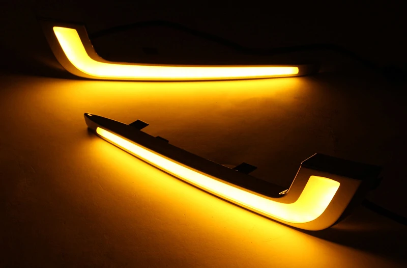 

2pcs For Cadillac XTS 2014-2015 LED Daytime Driving Running Light DRL Car Fog Lamp 6000K White Light Turn Yellow Light