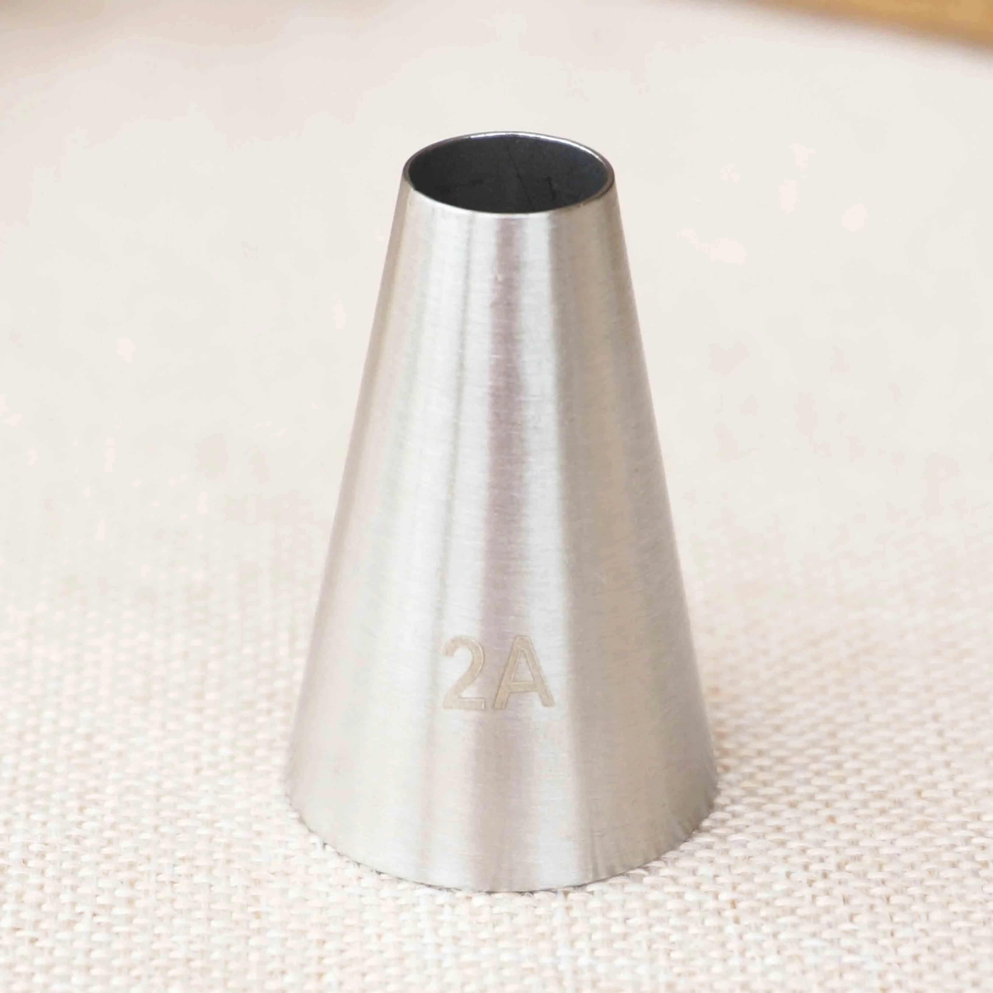 

#1A Round Piping Nozzles Pastry Tips Cake Cream Decorating Baking Tool Stainless Steel Cupcake Cookie Icing Tips DIY Macaroon