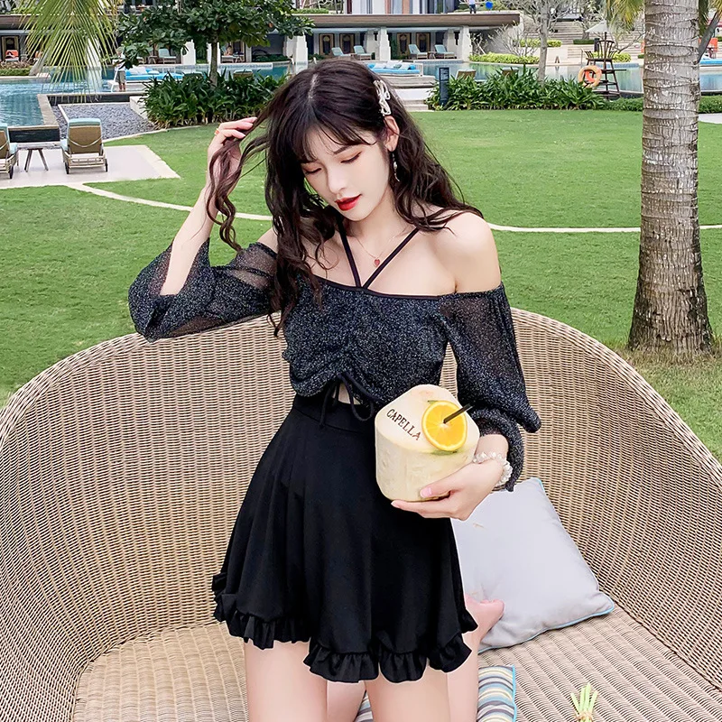 

Sportswear & Accessories