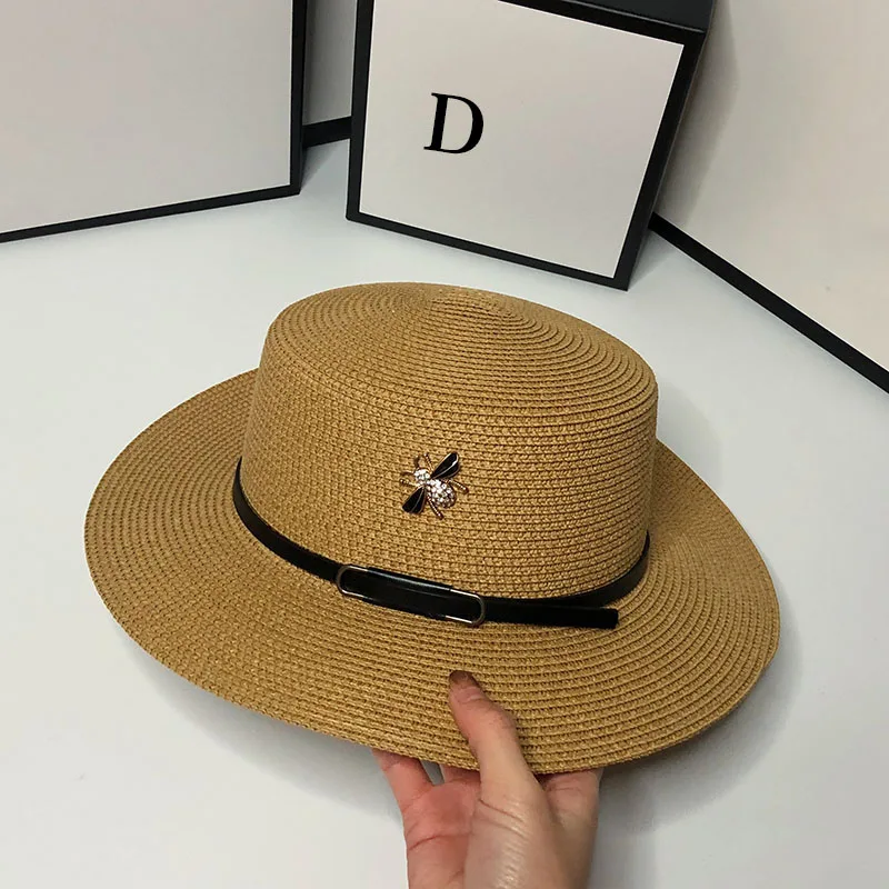 

2021 New Fashion Ladies Sun Fedora Hats Small Bee Straw Hat Retro Gold Braided Hat Female Sunshade Flat Cap Visors Hats
