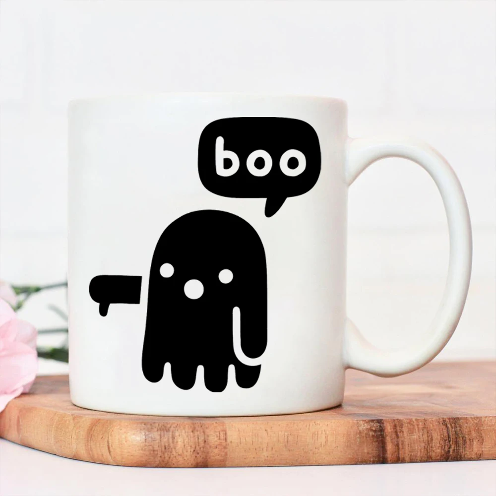 

Кружка Boo на Хэллоуин, кофейная чашка с милым призраком и забавным рисунком, с большой ручкой кружки для сока, высококачественная керамическ...