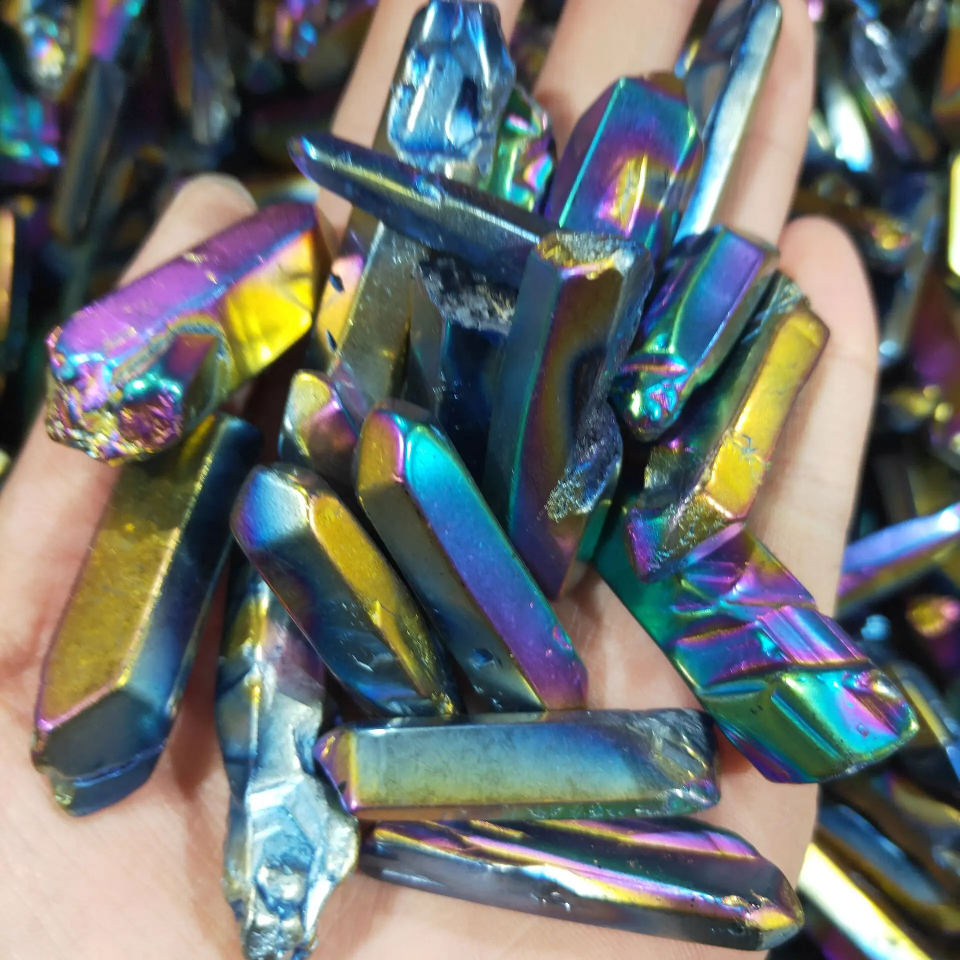 Натуральный с украшением в виде кристаллов сырья Исцеление Камень