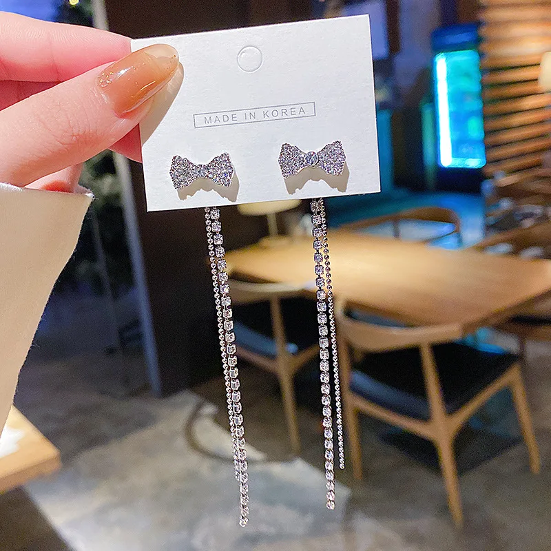

2021 New S925 Silvers Shiny Full Diamonds Bow Dangle Earrings Metal Long Tassel Classic for Women Fashion Simple