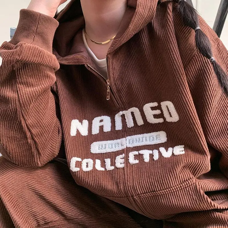 

Женский комплект с вышивкой, толстовка с капюшоном и брюки, зима 2021, вельветовый свитшот на молнии с длинным рукавом и широкие брюки, женские...