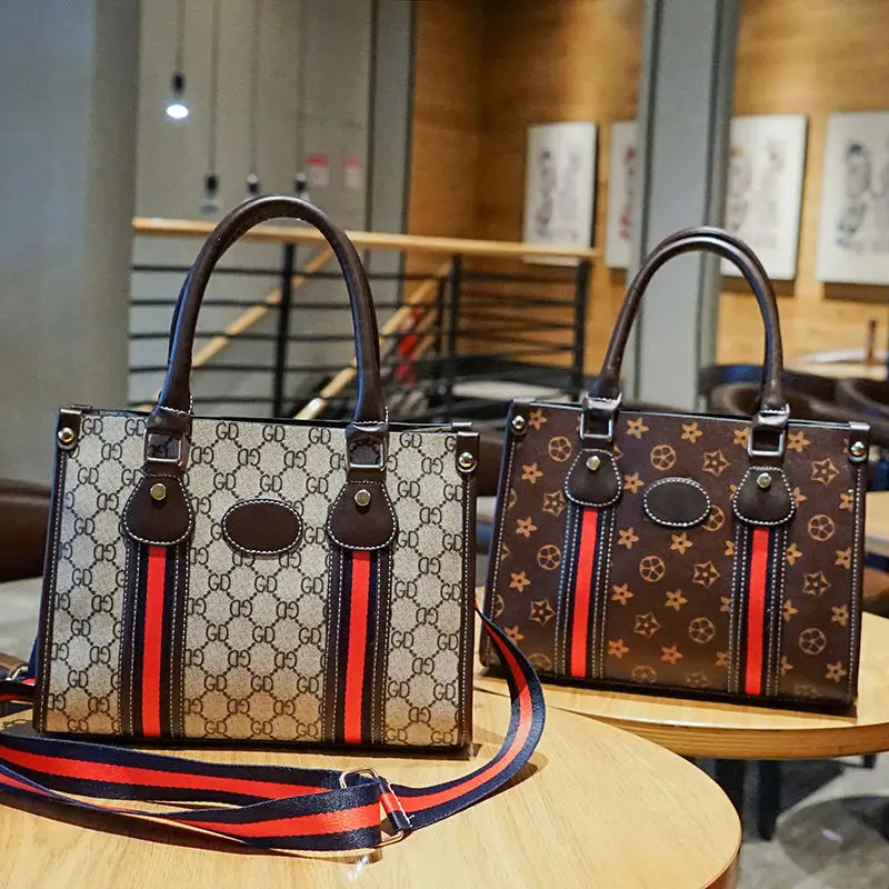 

Luxury New Printed Color Wide Embroidered Flower Tote Women's Bag Fashion Tote Handbags Large Capacity One-Shoulder Handbags