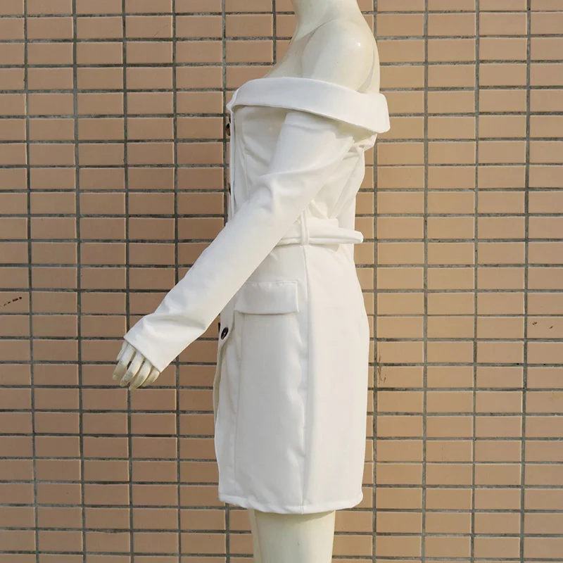 Однотонное двубортное платье блейзер с разрезом женское мини на пуговицах