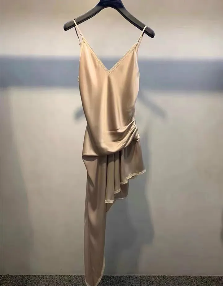 Женское платье Новинка весна-лето 2020 на бретелях неправильной формы однотонное