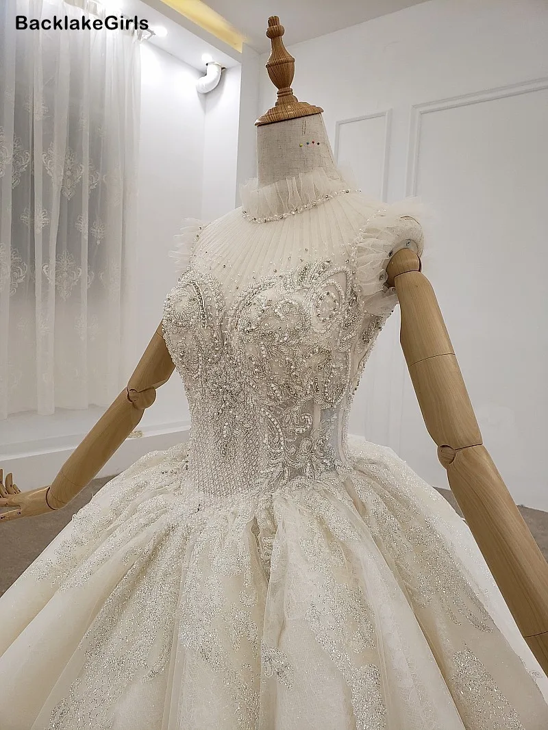 Свадебное платье с блестками и кружевами свадебное шлейфом для собора белые