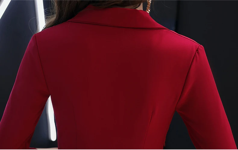 Однотонное женское свадебное платье бордового цвета с V-образным вырезом |