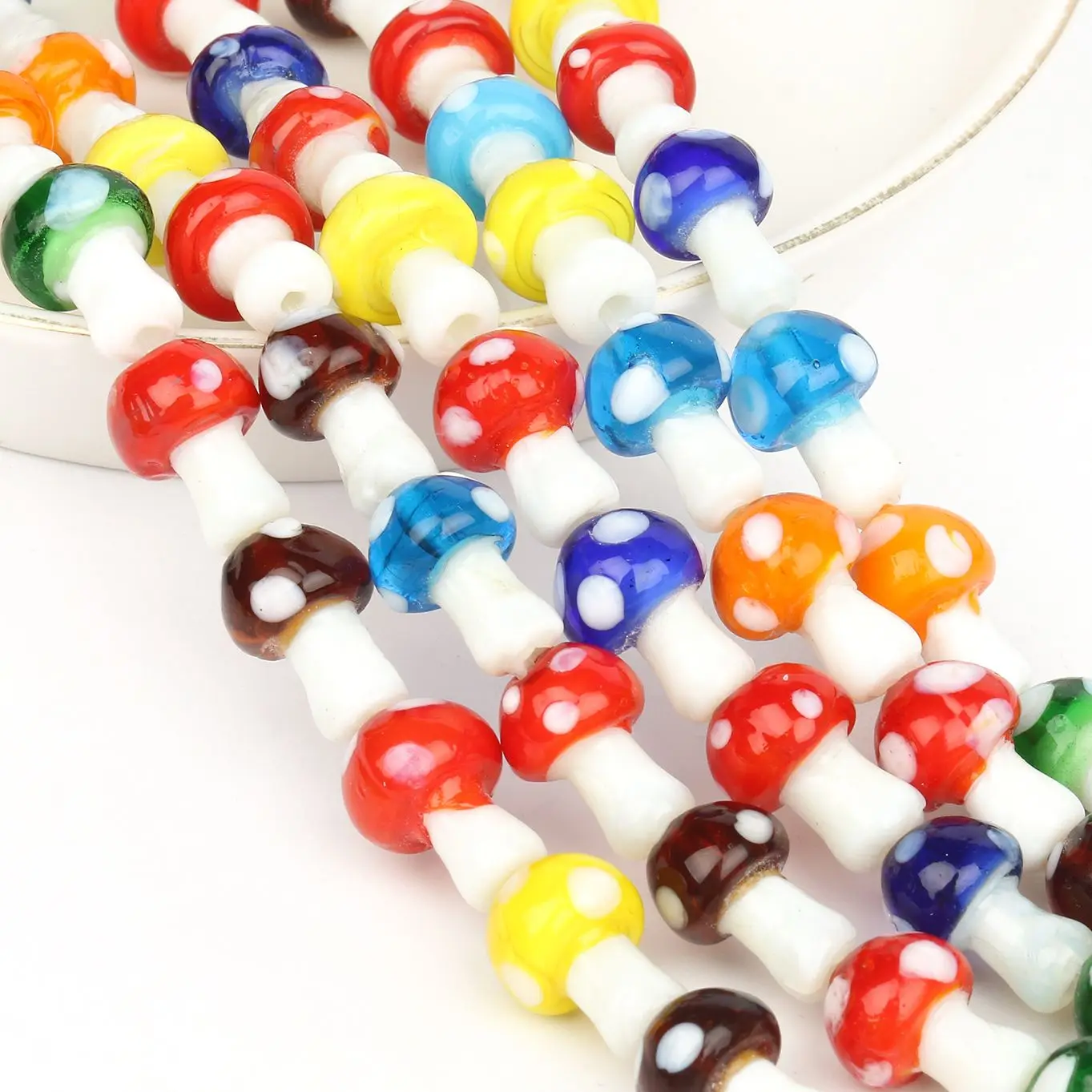 Бусины стеклянные в виде грибов 11 х16 мм