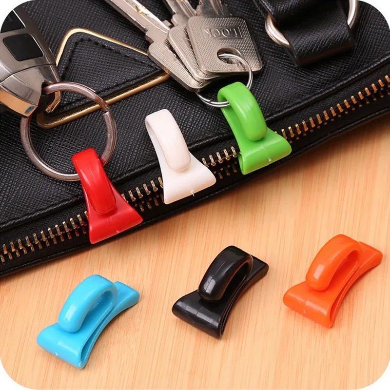 

4pcs Practical Anti Lost bag hook Key Clips Key Holder built-in bag inner folder for easy carrying