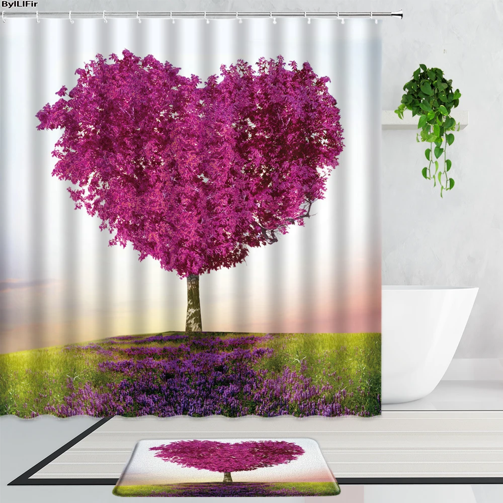 Занавеска для душа фиолетовая с лавандой и цветами на солнечном свете 2