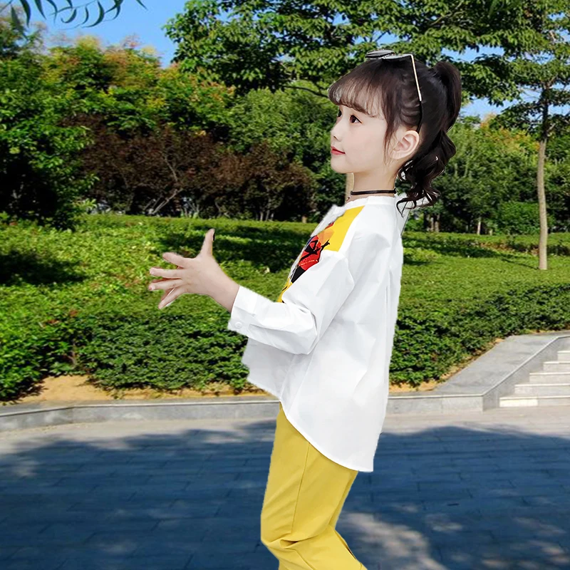 Детский спортивный костюм из двух предметов для девочек белая футболка на весну