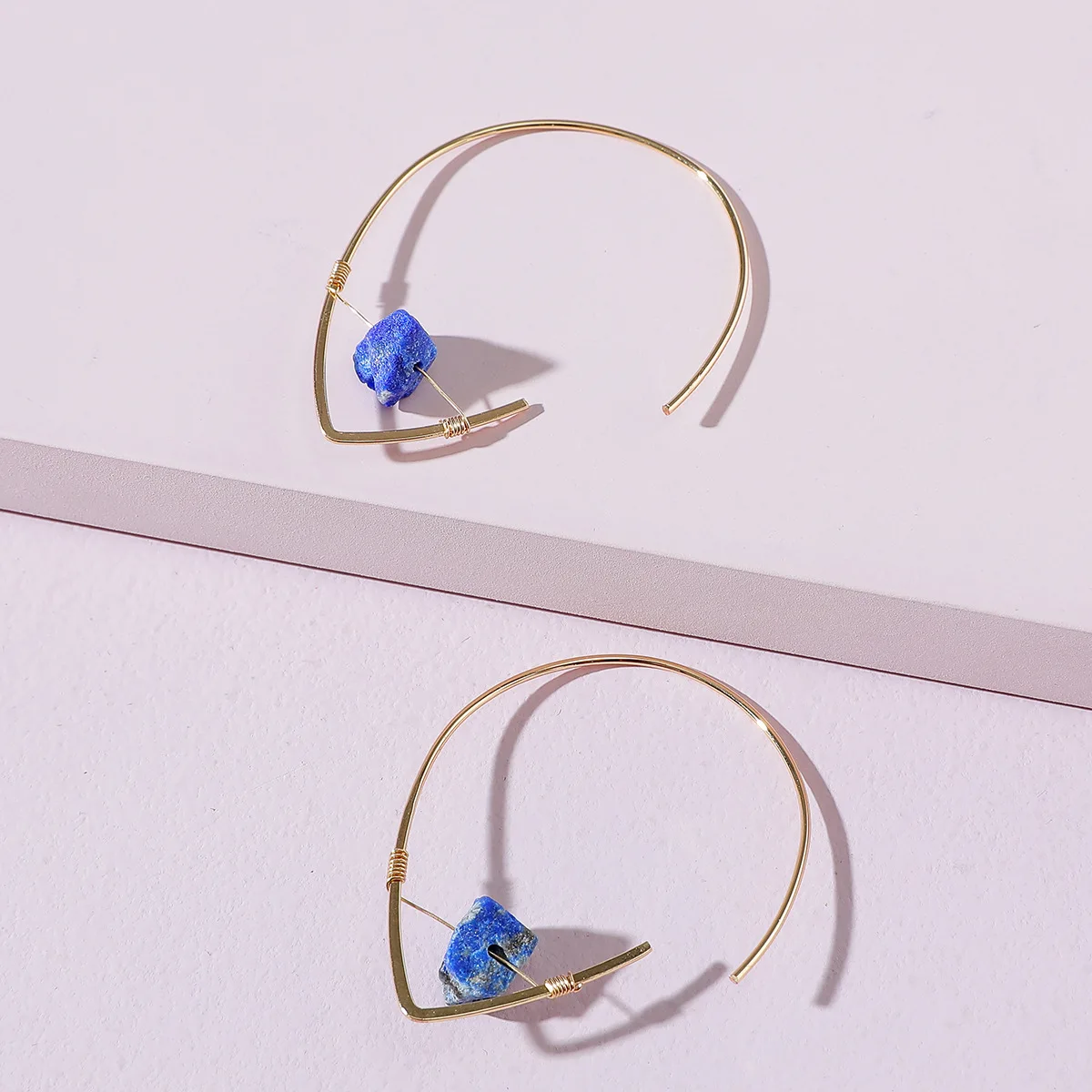 

Fashion Gold Plating Geometric Simple Copper Wire Hoop Earring With Natural Raw Stone Earrings For Women