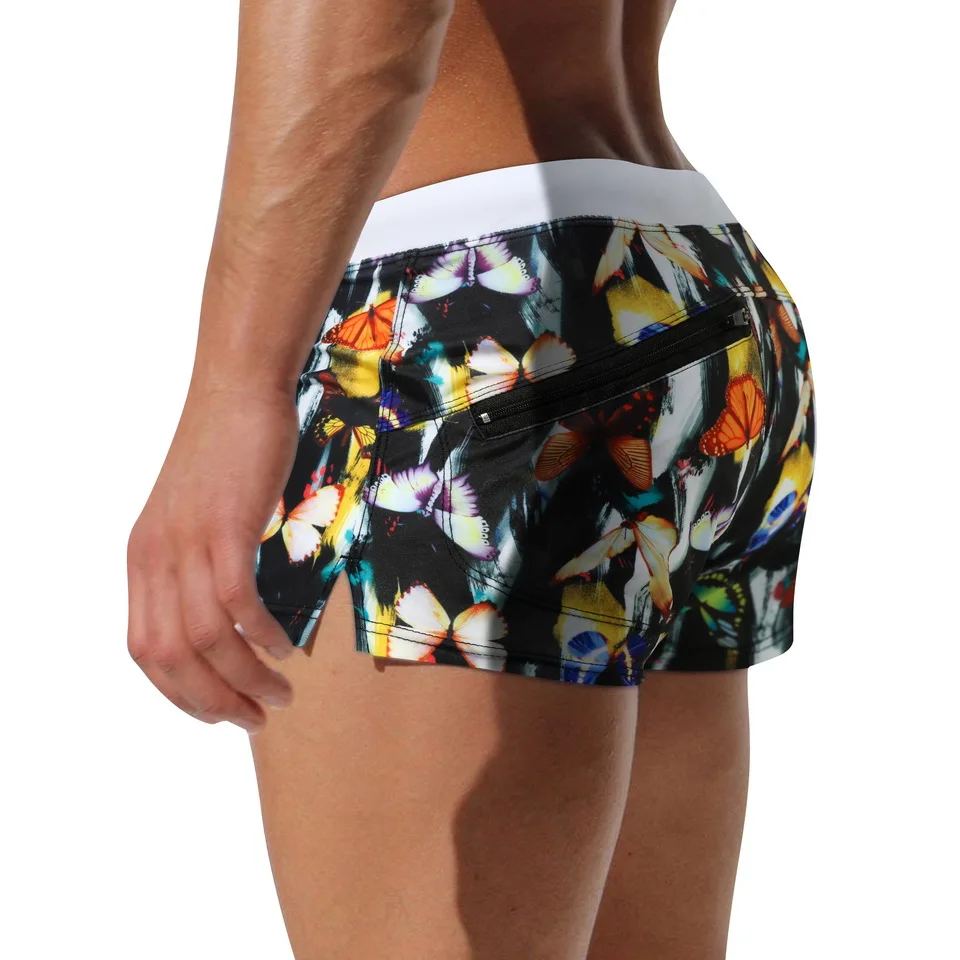 Футболка с бабочками на молнии карманами представляет Модные мужские купальники