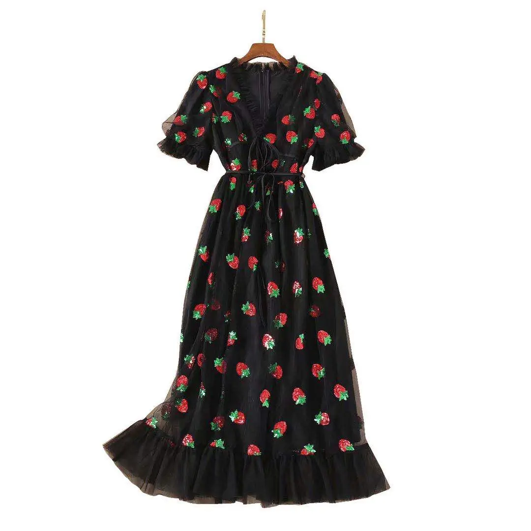 

Stock 2021 Strawberry Dress Women Fashion Deep V Pleated Puff Sleeve Sweet Voile Mesh Sequins Embroidery French Party Dresses