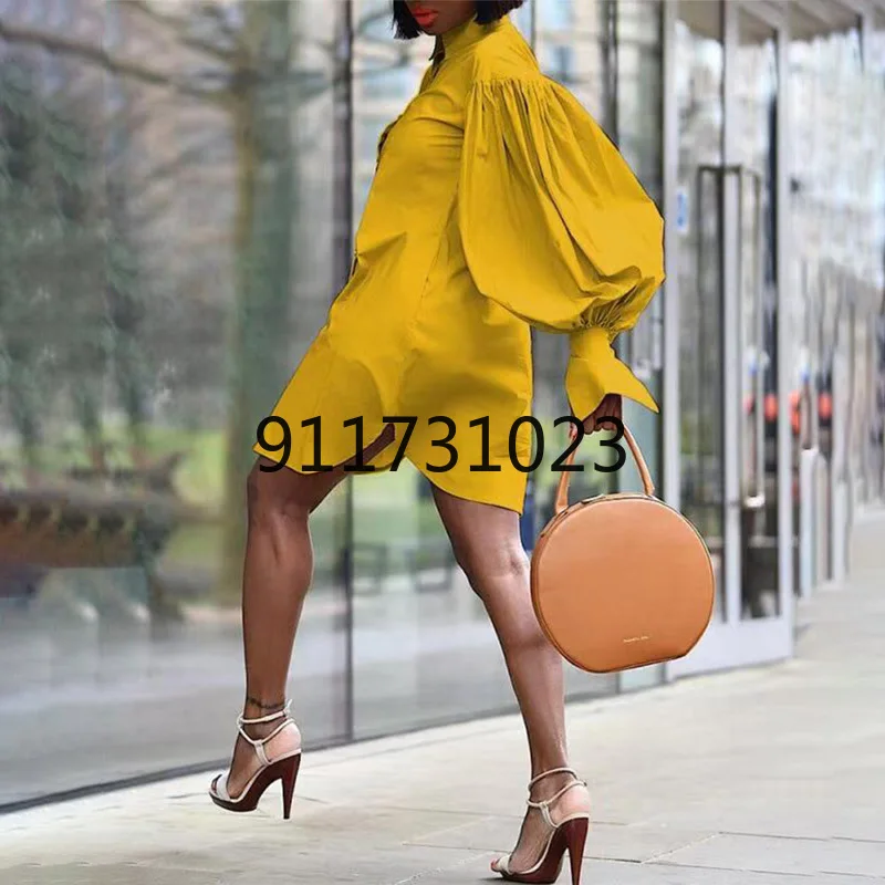 Платье средней длины с рукавами-фонариками на пуговицах | Тематическая одежда и