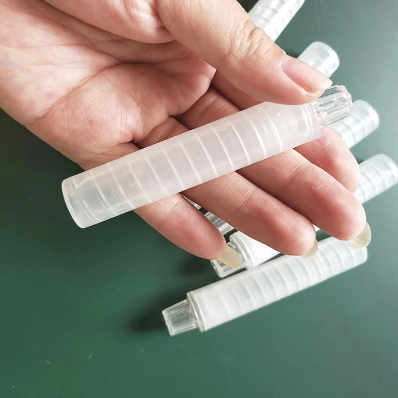 

Universal Dustless Chalk Holder Washable Twist up Design Chalk Holder Length 3.54'' Diameter 0.59'' School Supplies