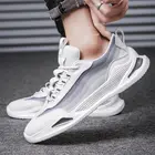 Летние дышащие спортивные мужские кроссовки 9908 Мужская Спортивная обувь для мужчин, для пробежки, для бега; Цвет белый, серый спортивные теннисные Sneackers обучение E-624