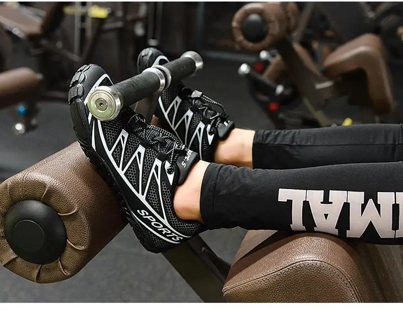 

Outdoor Breathable Trekking Shoes Quick Dry Comfortable Waterproof Slippers Upstream Socks Water Shoes Non-slip Hiking Sneakers