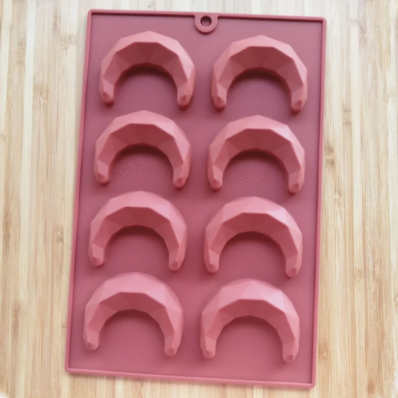 

8-hole 3D Diamond Moon Shape Chocolate Mould Dessert Baking Cake Candy Mold Silicone Food Mold Biscuit Baking Tools