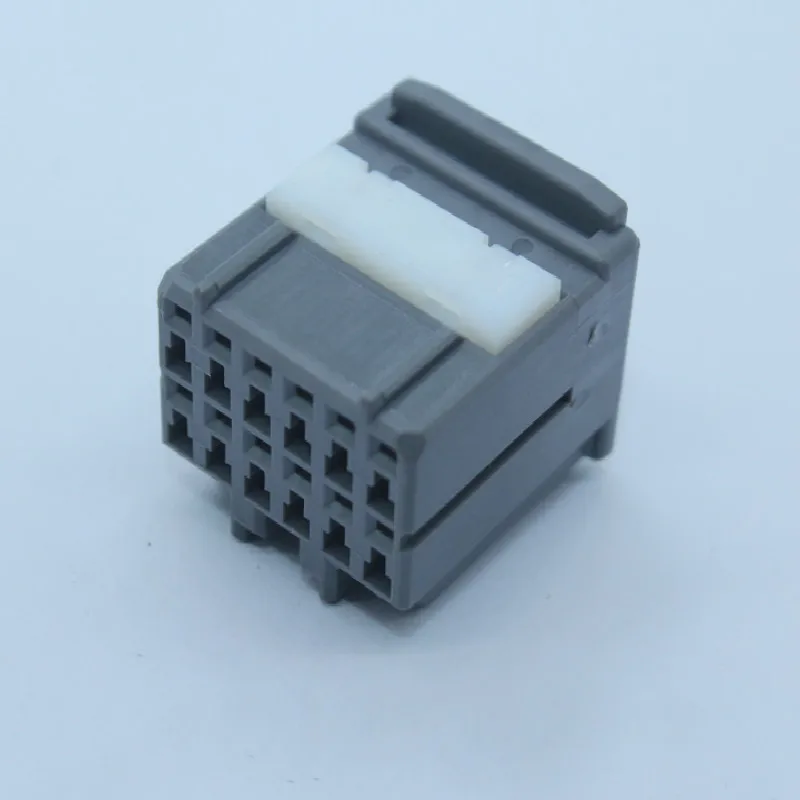 

5/10/20/30pcs/lot 12Pin Female Tyco connector 917975-6 without terminals