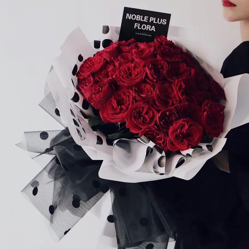 Марля для упаковки подарков в горошек изящная Хепберн букет цветов сетчатые