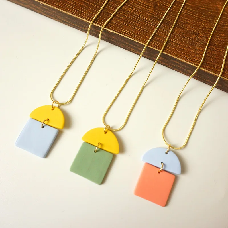

Origin Summer Bohemia Geometric Contrasted Polymer Clay Pendant Necklace for Women Delicate Bohemia Gold Chain Necklace Jewelry