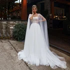 Платье свадебное с накидкой, открытой спиной и открытой спиной