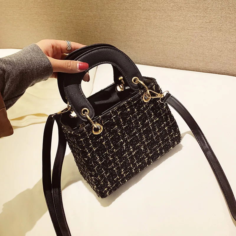 

Ins female small package bag han edition contracted woolen cloth hand the bill of lading shoulder the shoulder bag