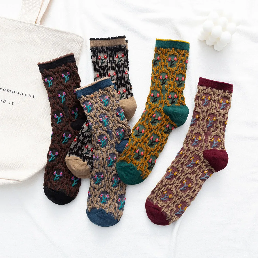 

1 Pair Women Cotton Socks Creative Flowers Pattern Socks Autumn Winter Ladies Socks Warm New Fashion Hosiery