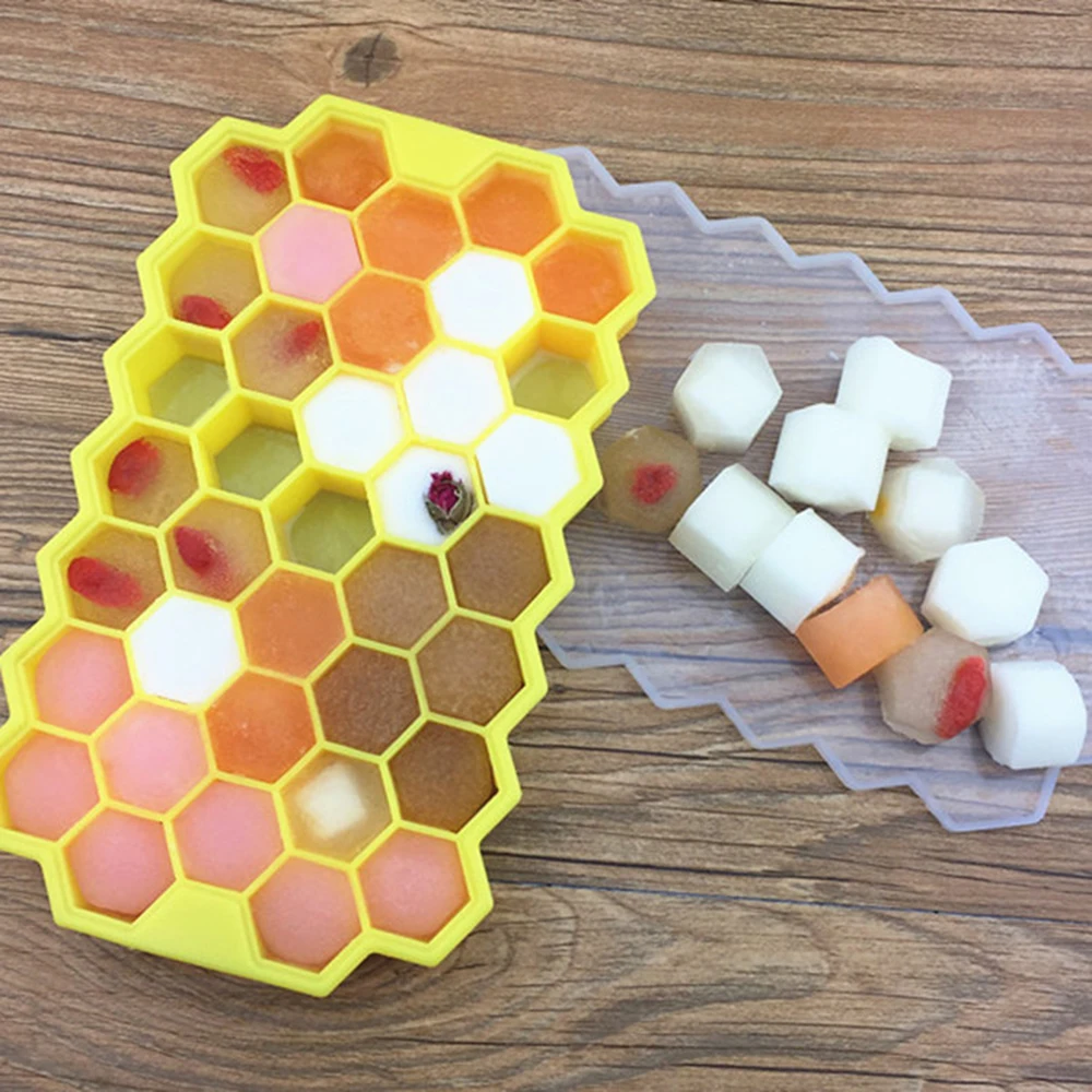 

37 Grid Honeycomb Ice Making Tray With Lid Silicone Ice Making Mold Cola Whiskey Ice Molds Shape Food Grade Soft Kitchen Tool