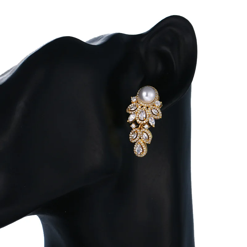

Fashion temperament pearl flower zircon earrings 210319-67