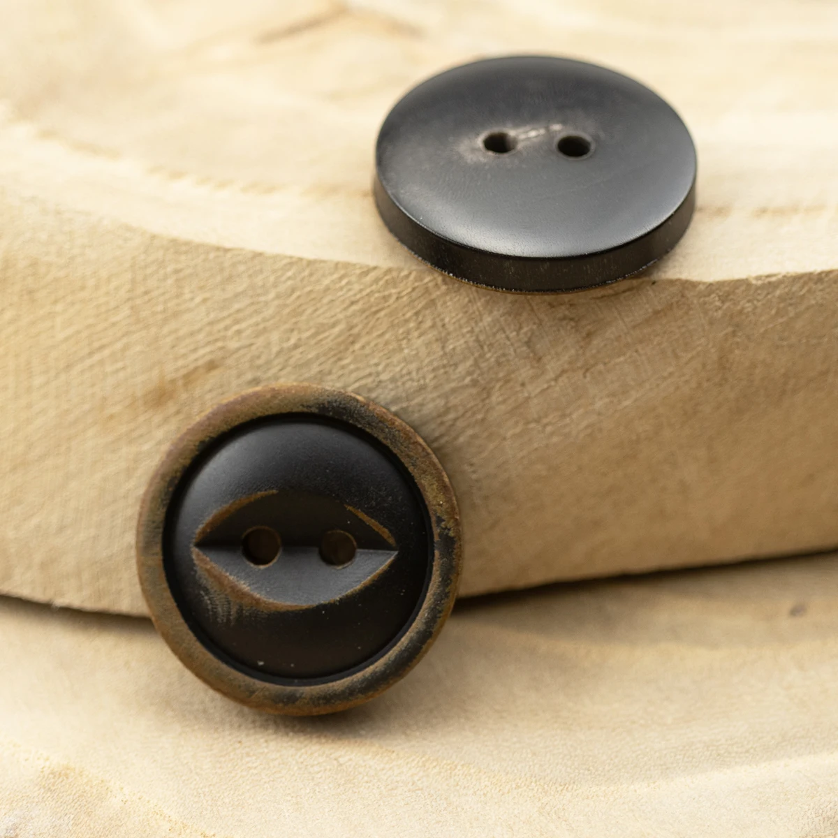 10Pcs Burnt Yellow Japanese Style Buffalo Horn Buttons for Clothing Sweater DIY Sewing Accessories For Needlework Handy Work |