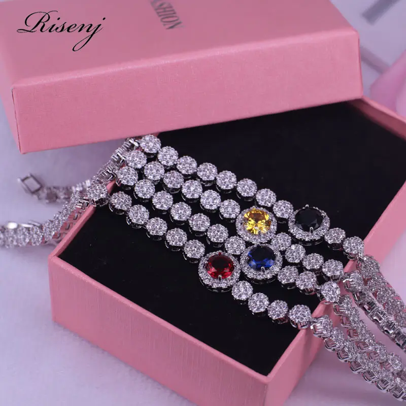 Женский браслет с круглыми кристаллами серебристого цвета|Браслеты шармами| |