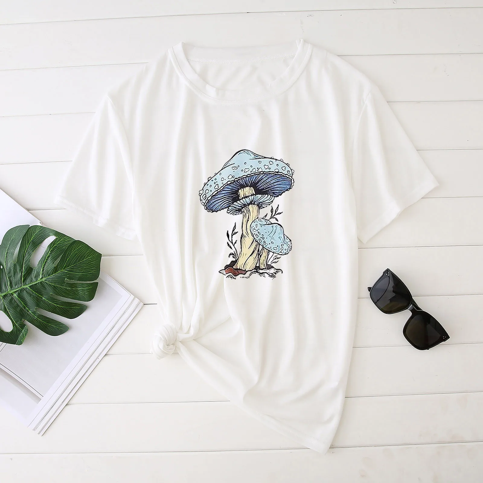 

Women Mushrooms Print Round Neck Short Sleeve Christmas Print Loose T-Shirt Top