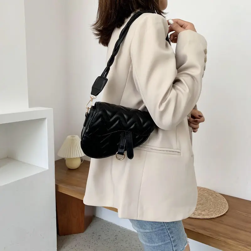 

Women's Crossbody Shoulder Bag Saddle Solid Color Thread Vintage Printed Belt Handbags Wholesale 2021 New Fashion Female Bags