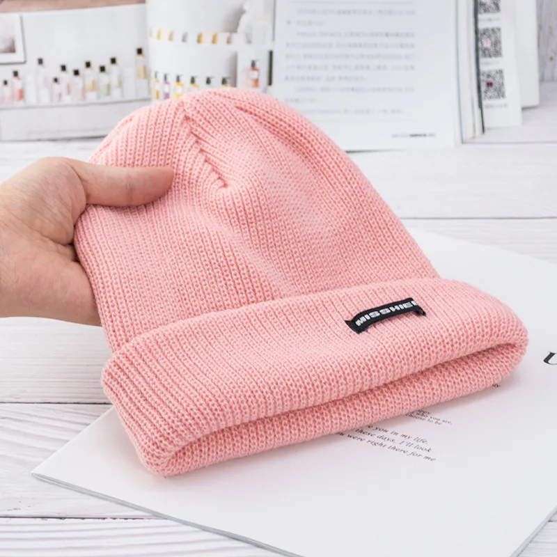 Шапка-бини KENSHELLEY зимняя вязаная однотонная повседневная в стиле хип-хоп унисекс |